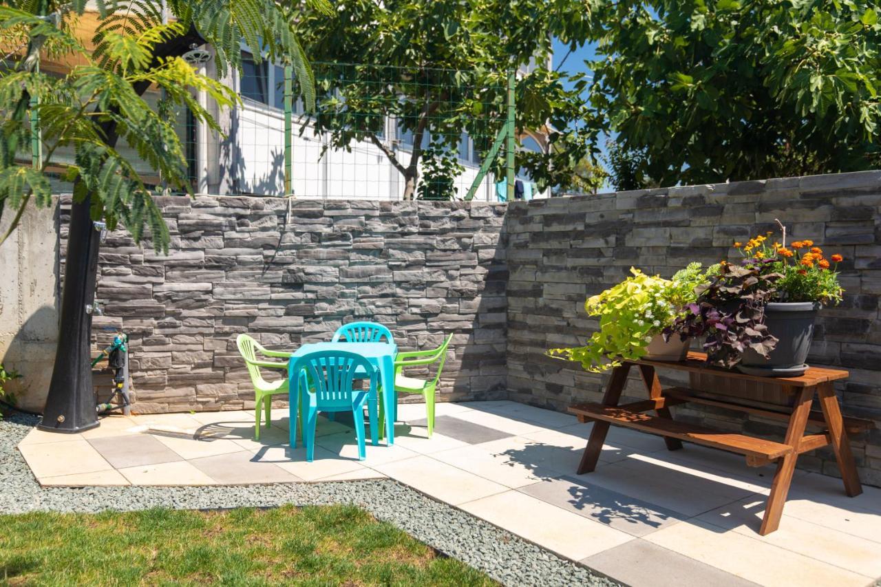 Apartment Odore Di Mare With Beautiful Garden Krk Town Exteriör bild